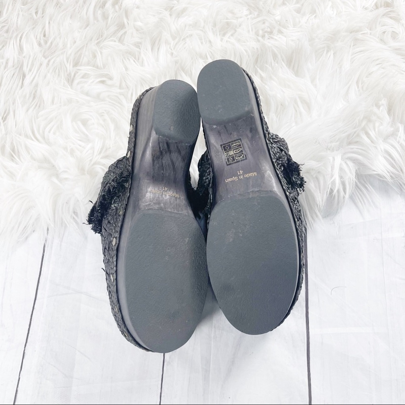 Sans Arcidet Women's Paris Black Rafia Fringe Clogs Open Back Size 41 — image 6 of 7